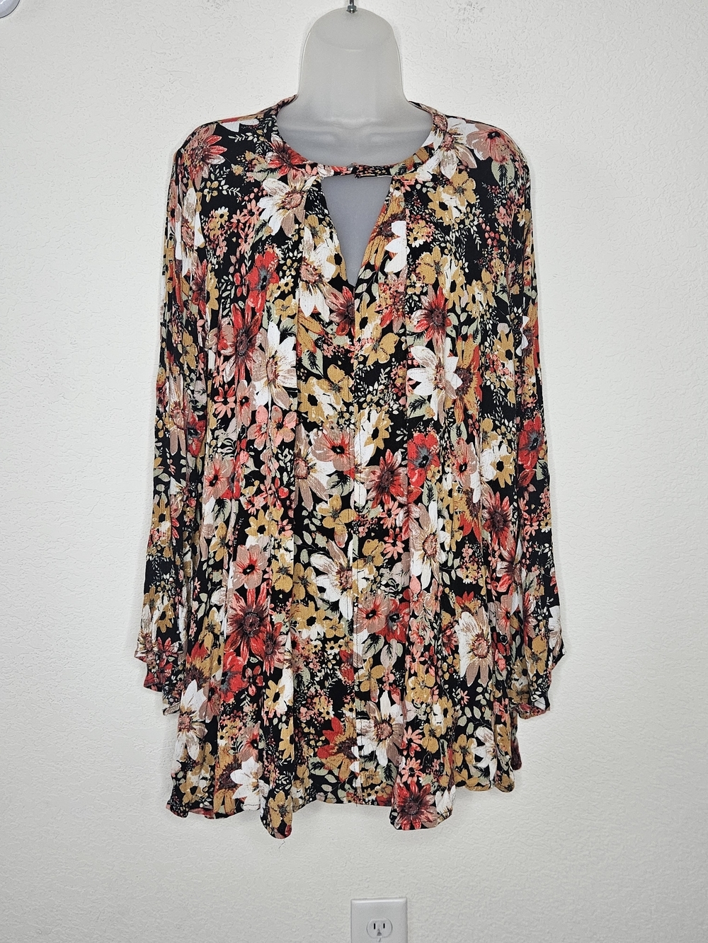 Umgee Boho Hippie Bell Sleeve Keyhole Pleated V-Neck A-Line Flowy Floral Dress